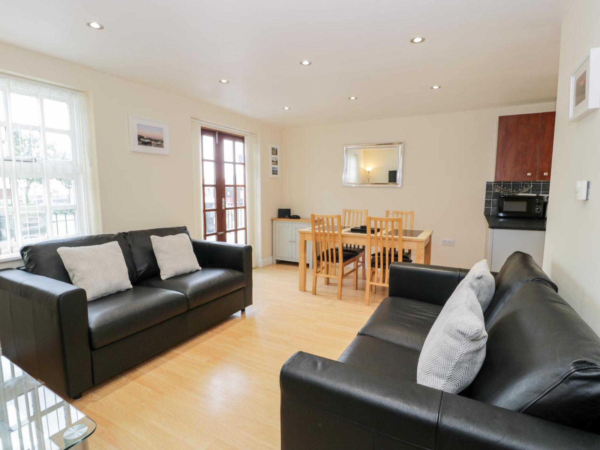 Whistle Stop Apartment Porthmadog Exteriör bild