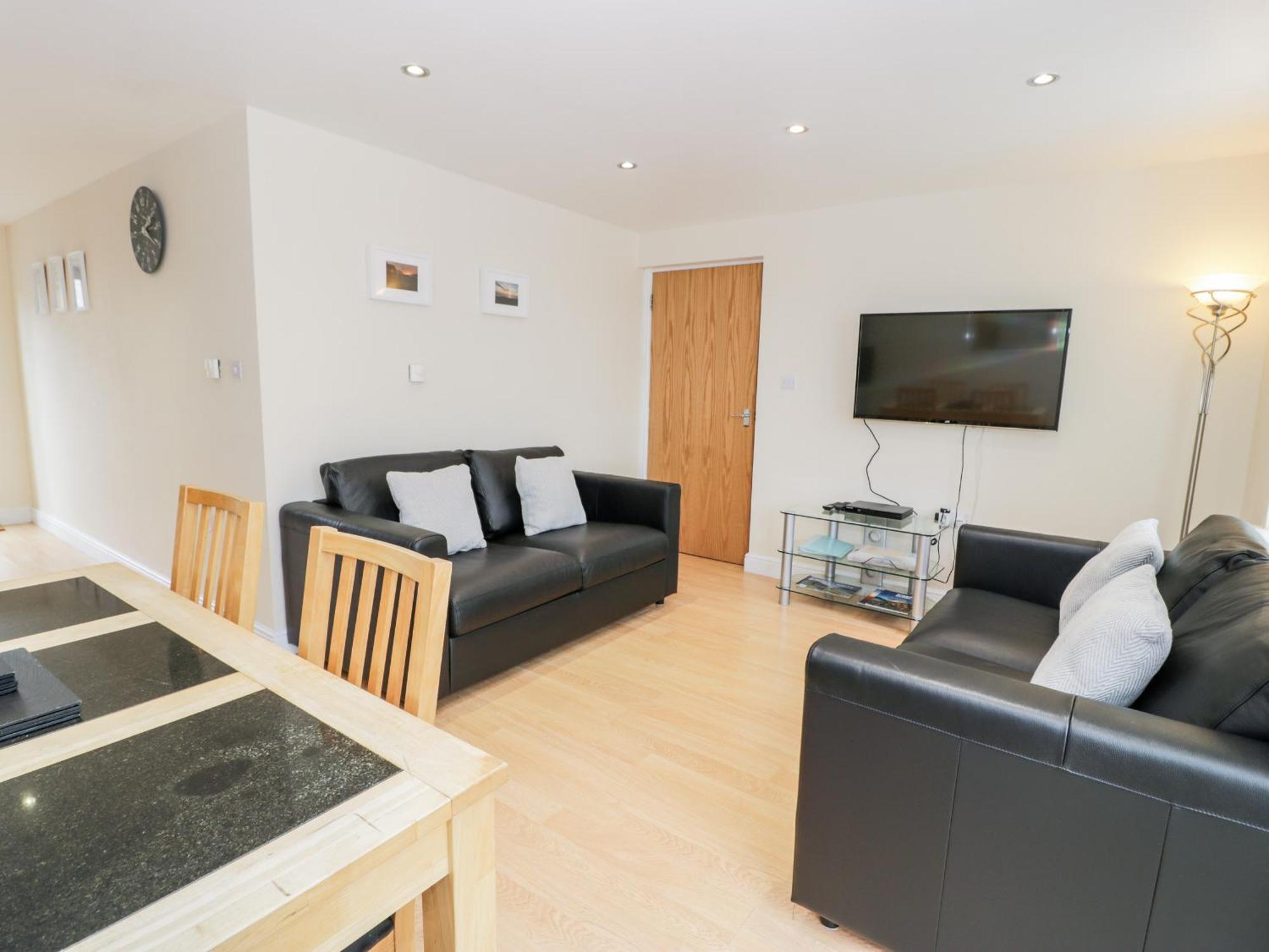 Whistle Stop Apartment Porthmadog Exteriör bild